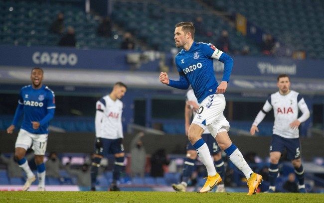 军以缅怀若 军以缅怀若